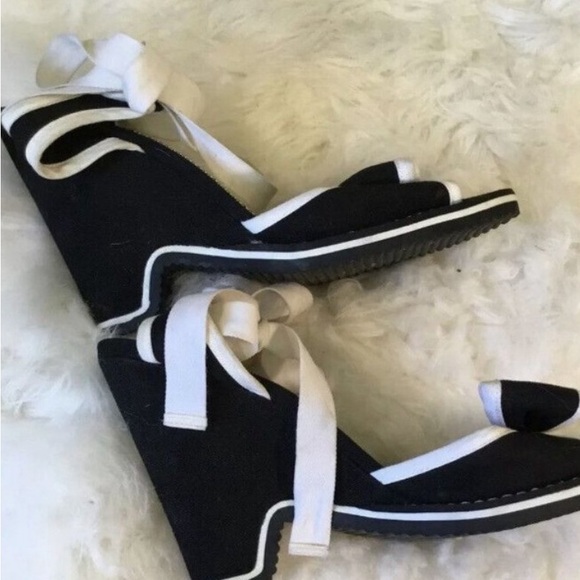 Marc Jacobs Canvas Lace Up Bow Tie Wedge Sandals Black/White Women's Size 8 - Picture 7 of 10